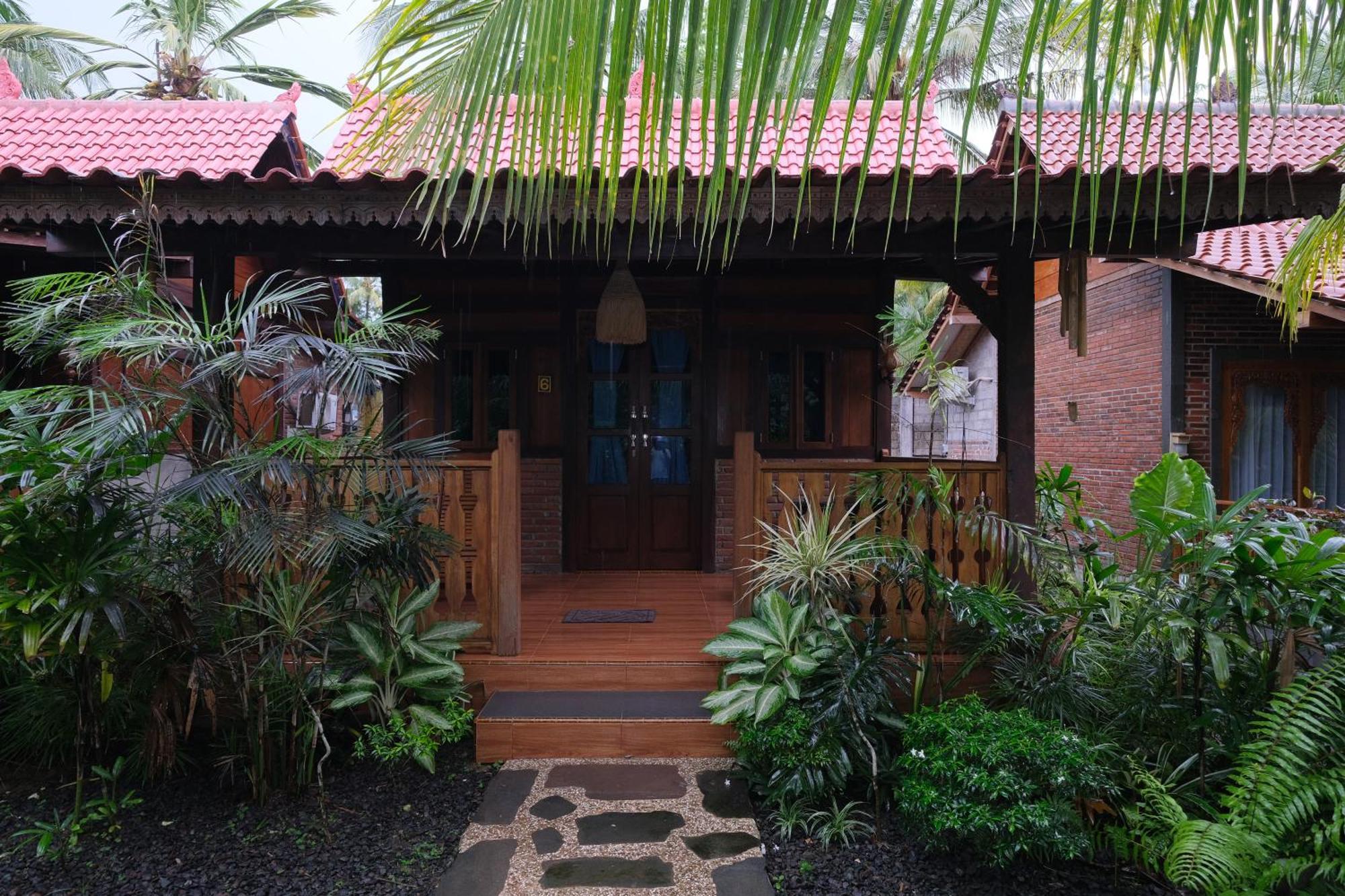 Java Turtle Lodge Meru Betiri Banyuwangi  Room photo
